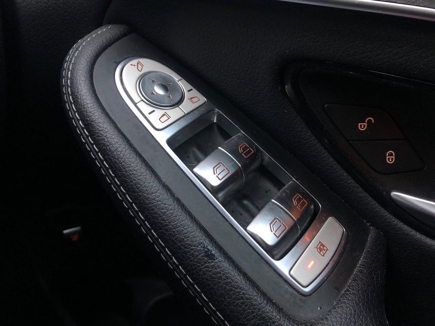 Used Mercedes-Benz GLC 2018 for sale - 76655902: Photo 21