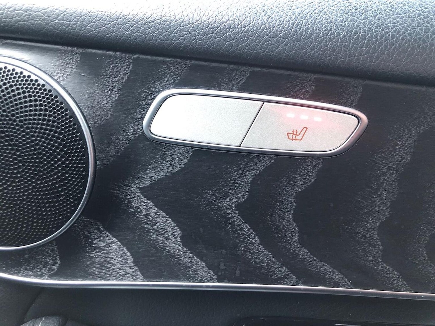 Used Mercedes-Benz GLC 2018 for sale - 76655902: Photo 30