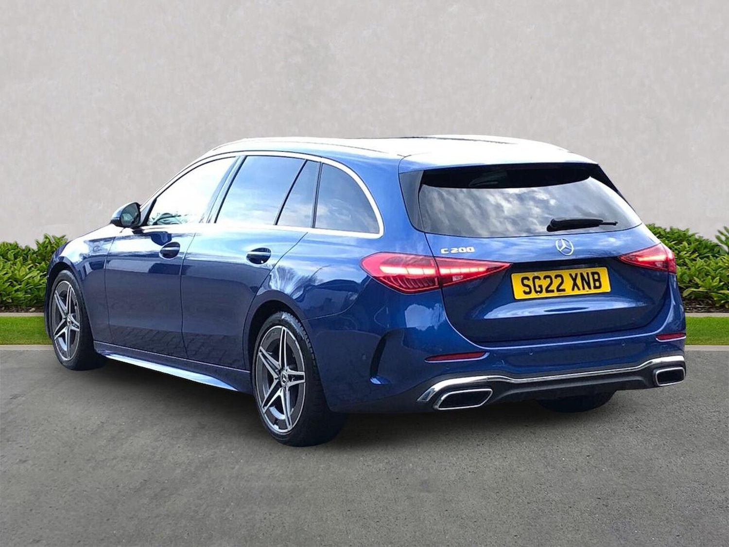 Used Mercedes-Benz C Class 2022 for sale - 76807474: Photo 2