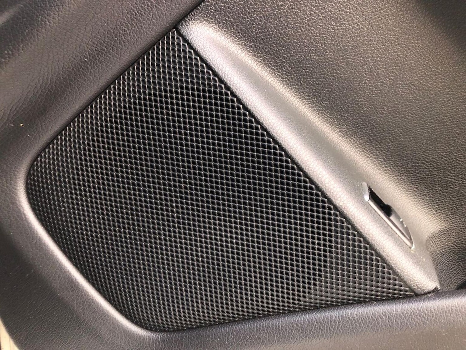 Used Mercedes-Benz CLA 2016 for sale - 76628102: Photo 32