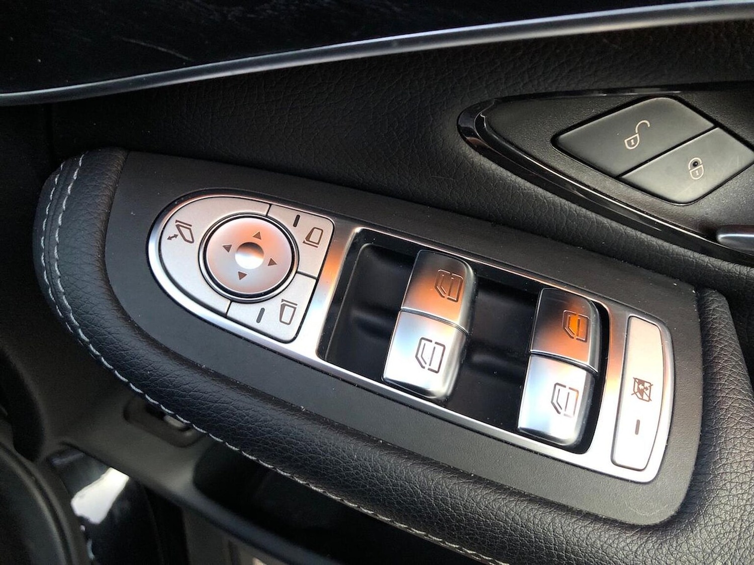 Used Mercedes-Benz GLC 2019 for sale - 76924562: Photo 21