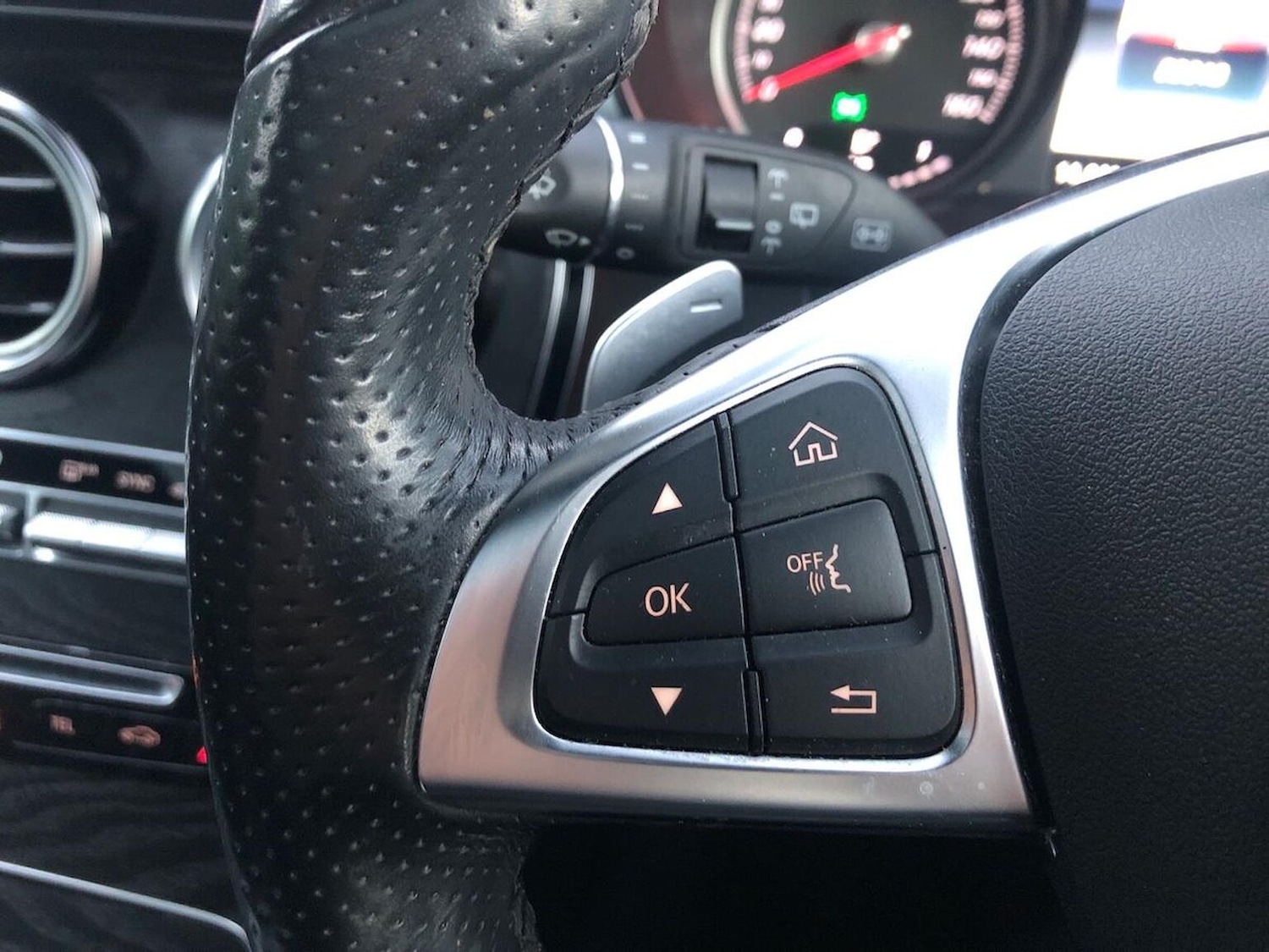 Used Mercedes-Benz GLC 2019 for sale - 76924562: Photo 26