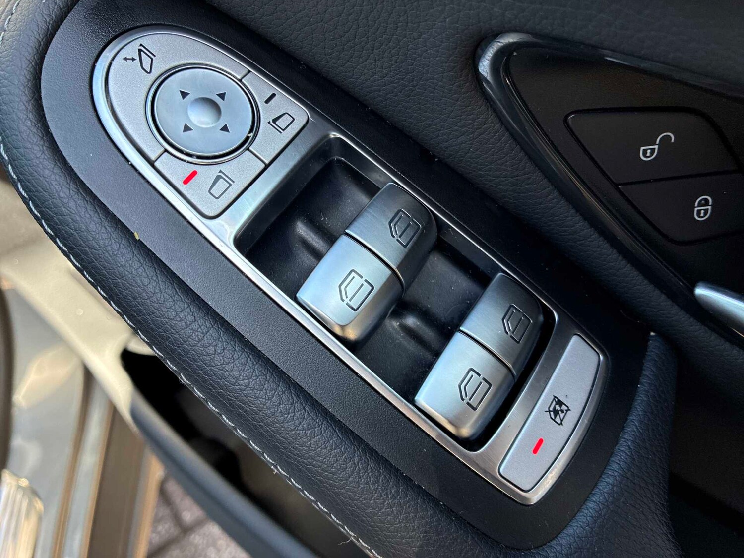 Used Mercedes-Benz GLC 2022 for sale - 78191912: Photo 21