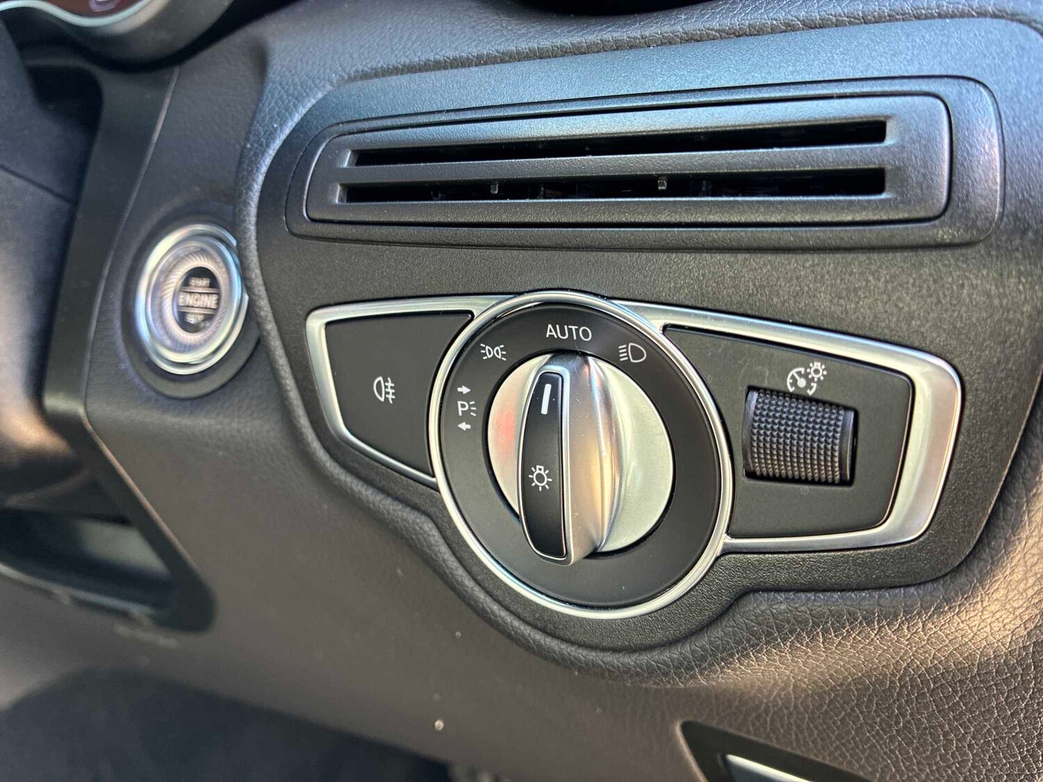 Used Mercedes-Benz GLC 2022 for sale - 78191912: Photo 39