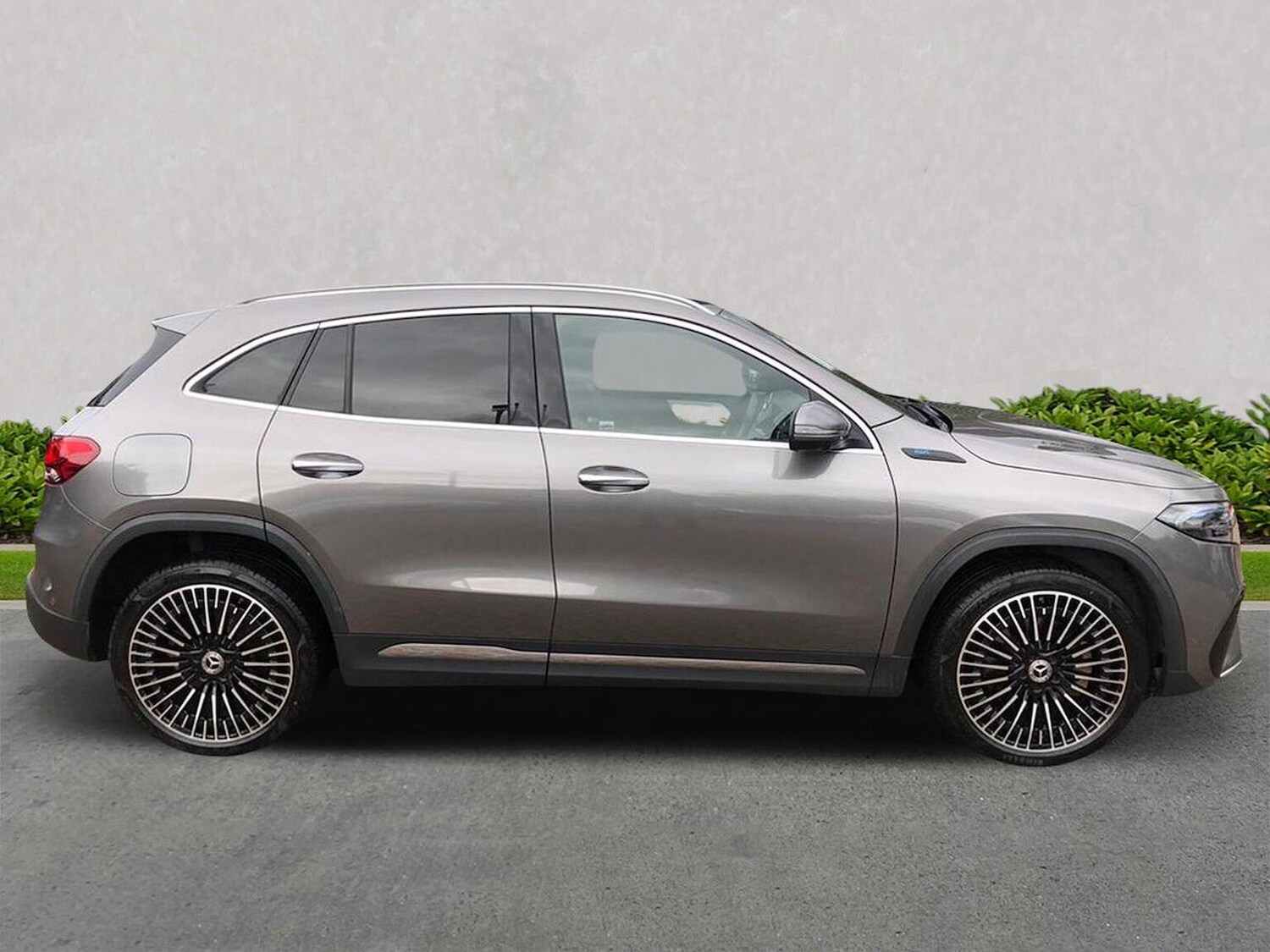 Used Mercedes-Benz EQA 2023 for sale - 76019510: Photo 3