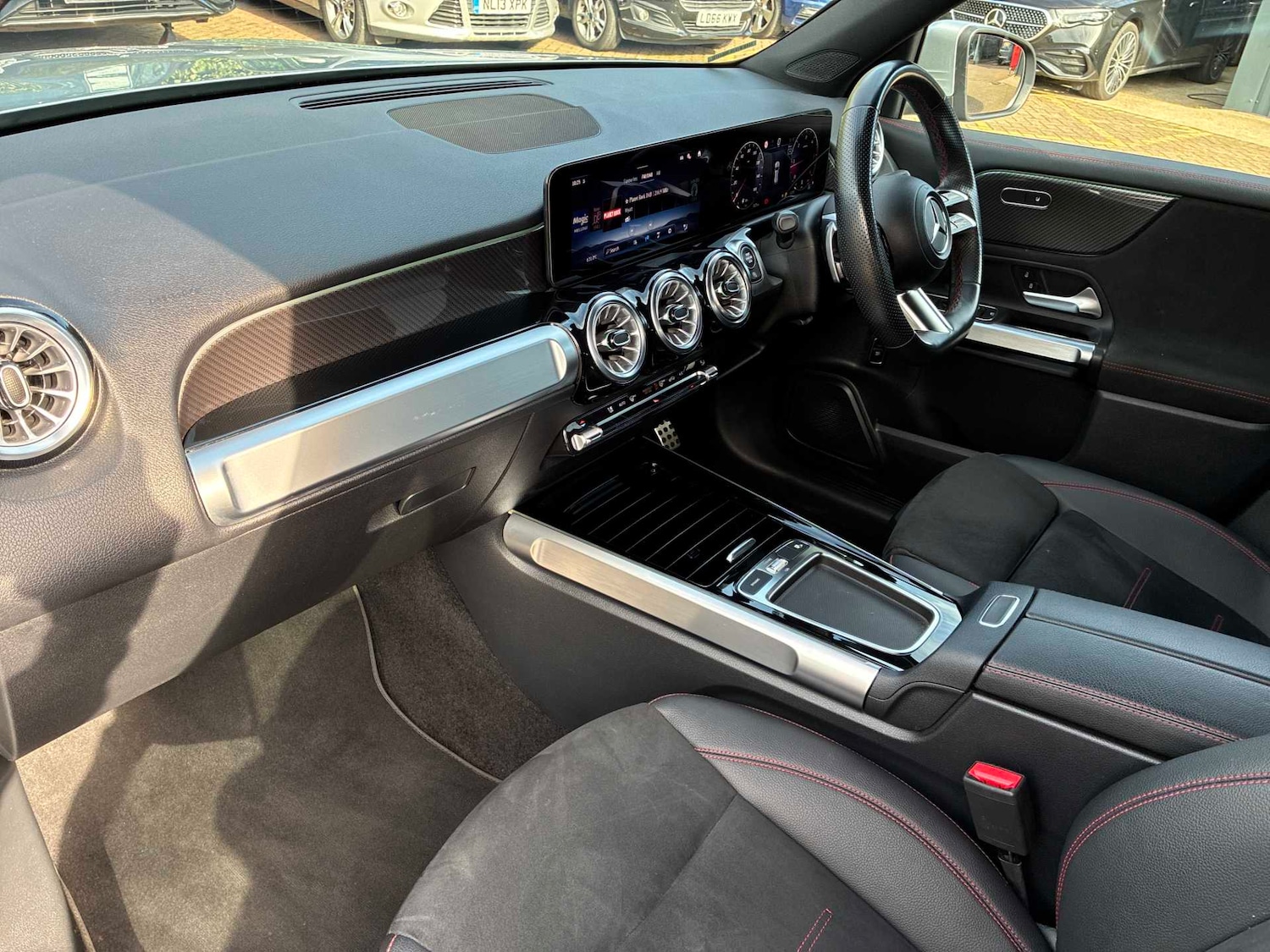 Used Mercedes-Benz GLB 2024 for sale - 78125246: Photo 6