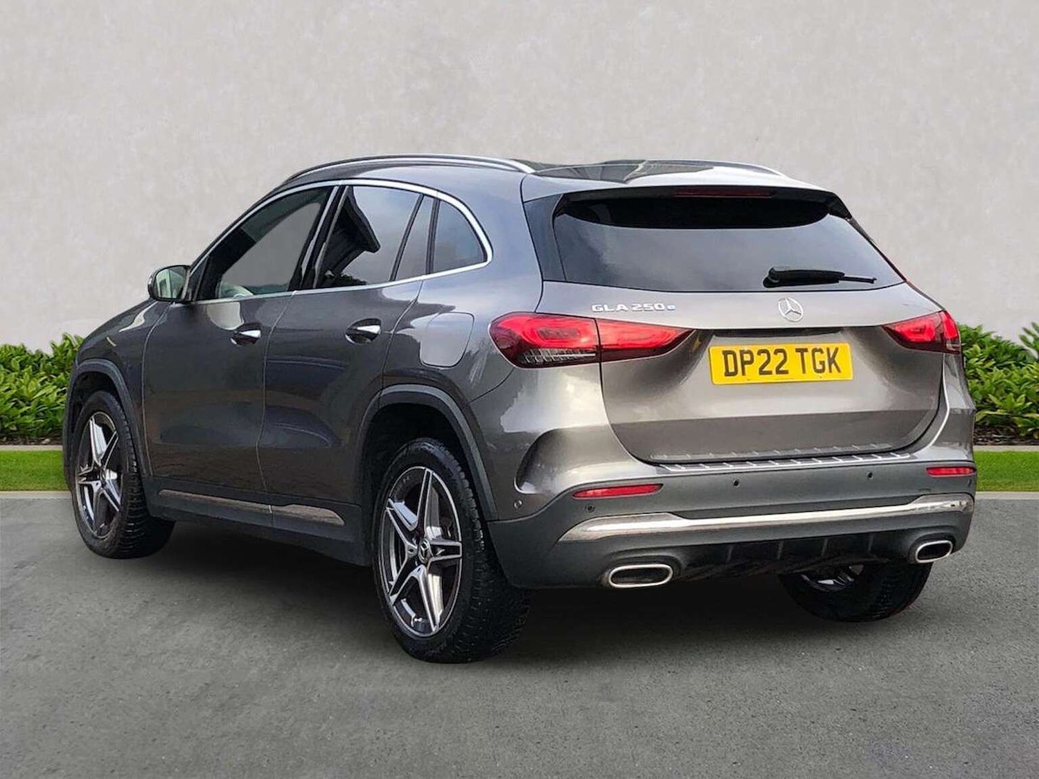 Used Mercedes-Benz GLA 2022 for sale - 77707407: Photo 2