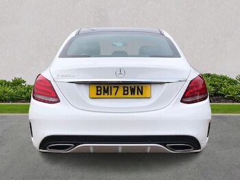 Used Mercedes-Benz C Class 2017 for sale - 76287200: Photo 4