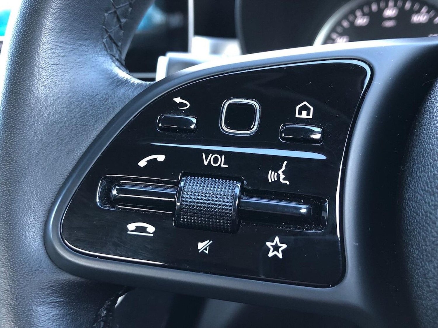 Used Mercedes-Benz C Class 2019 for sale - 76807472: Photo 26