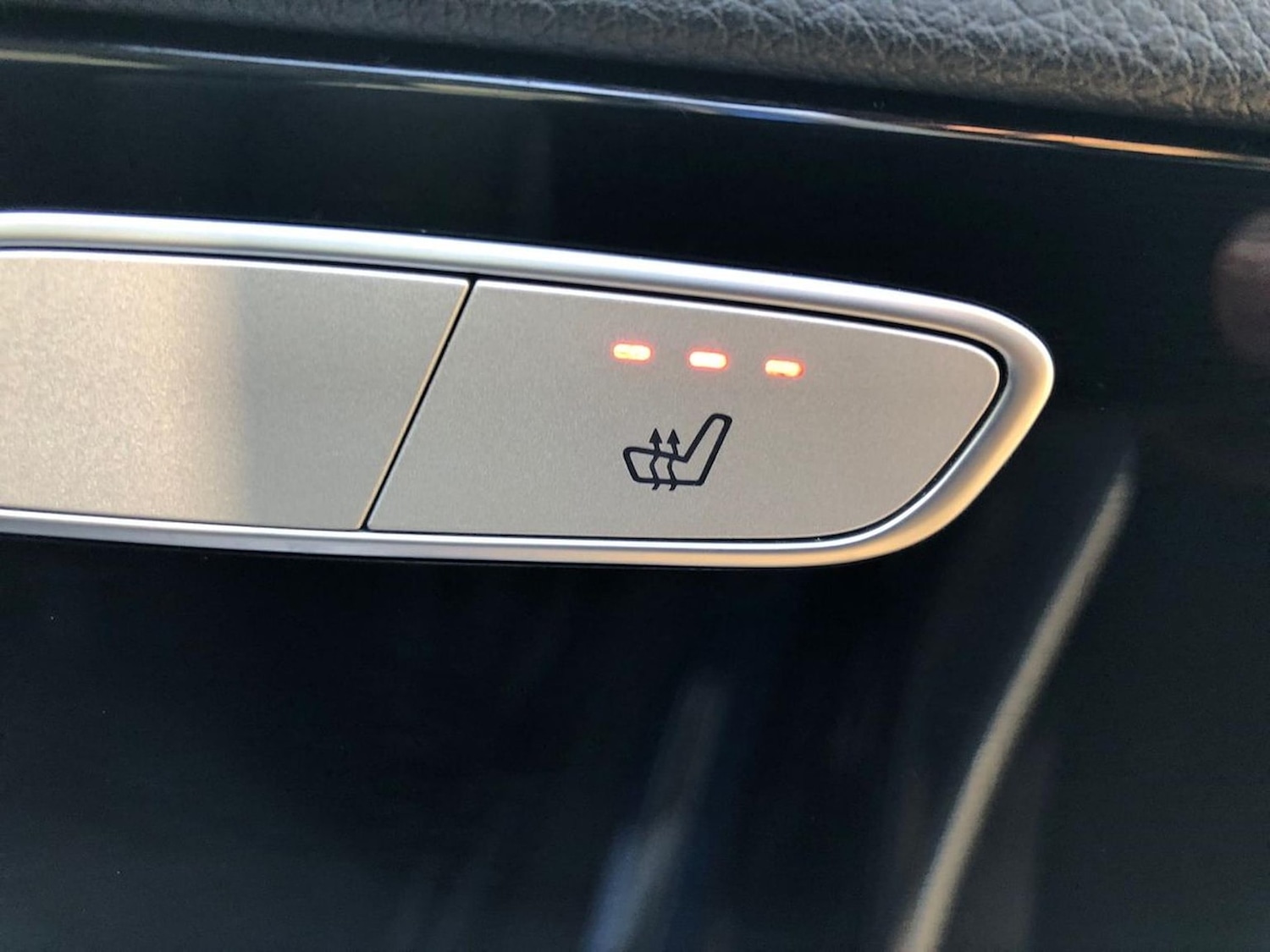 Used Mercedes-Benz C Class 2019 for sale - 76807472: Photo 30