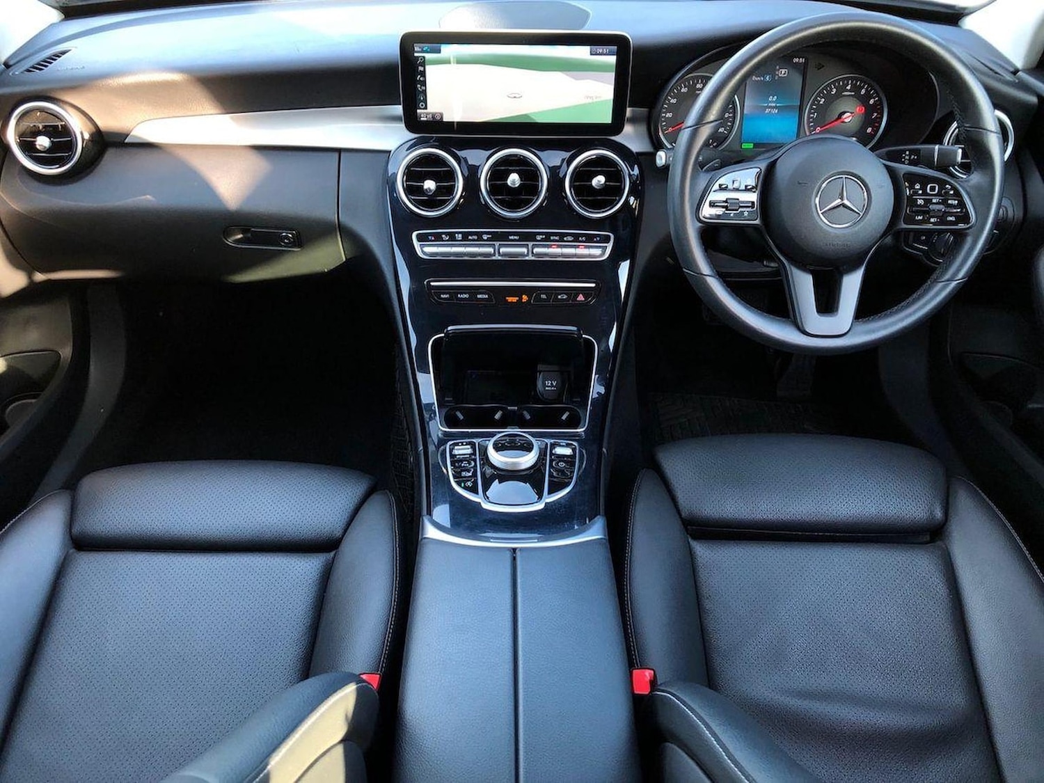 Used Mercedes-Benz C Class 2019 for sale - 76807472: Photo 8