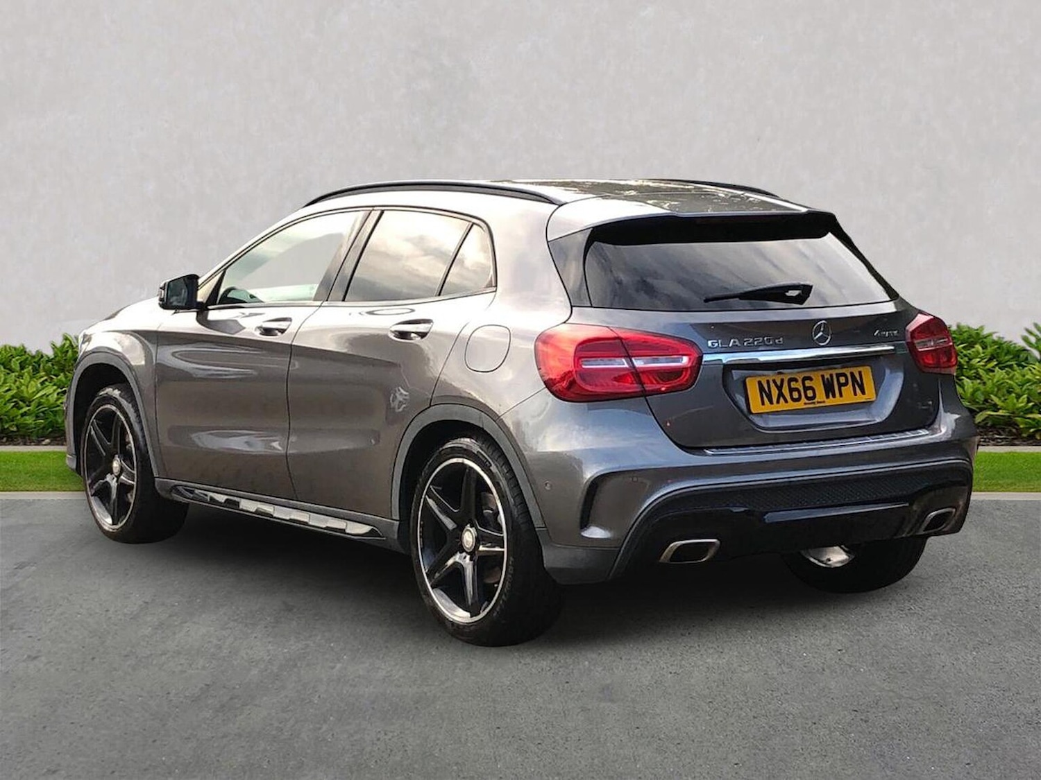 Used Mercedes-Benz GLA 2016 for sale - 76525815: Photo 2