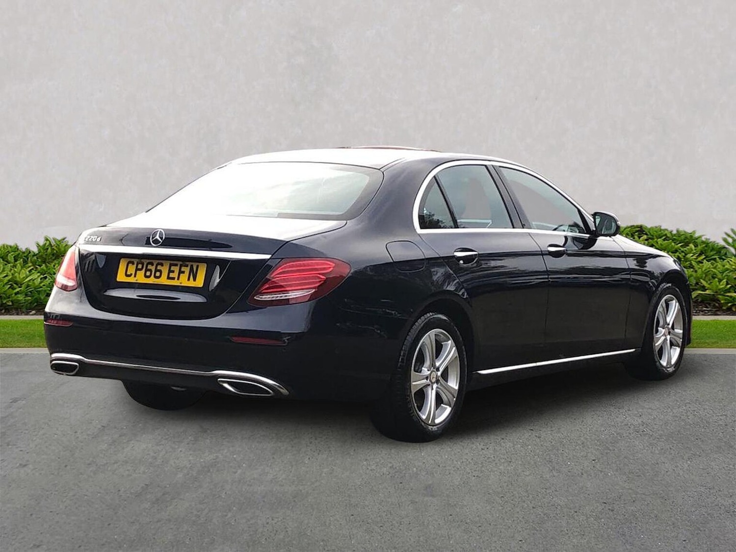 Used Mercedes-Benz E Class 2016 for sale - 76699481: Photo 18