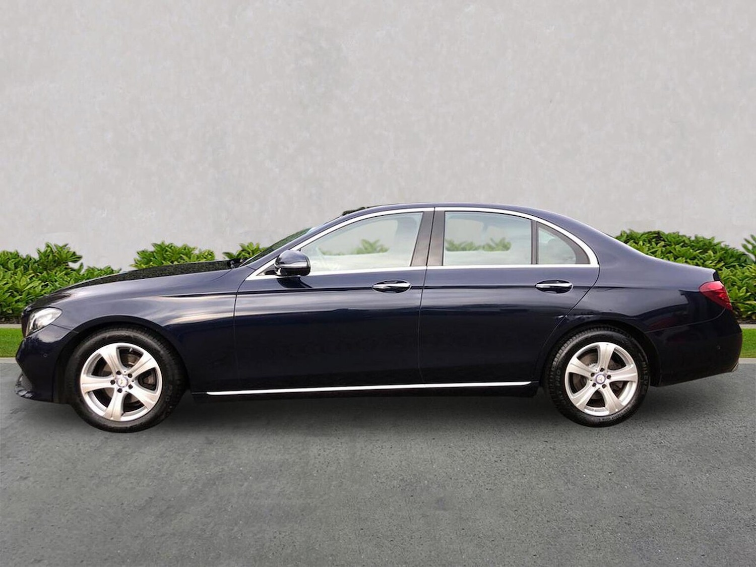 Used Mercedes-Benz E Class 2016 for sale - 76699481: Photo 19