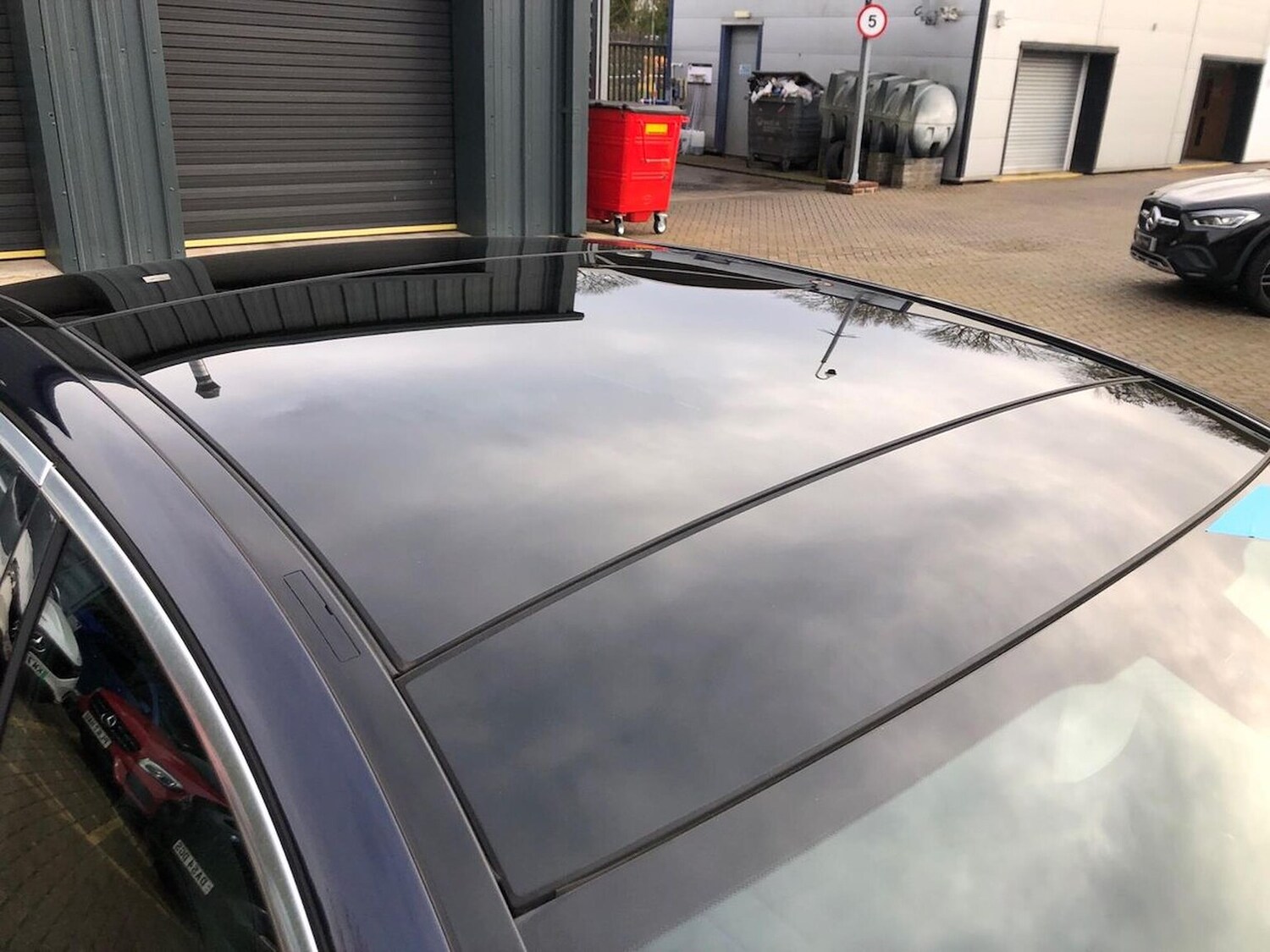 Used Mercedes-Benz E Class 2016 for sale - 76699481: Photo 39