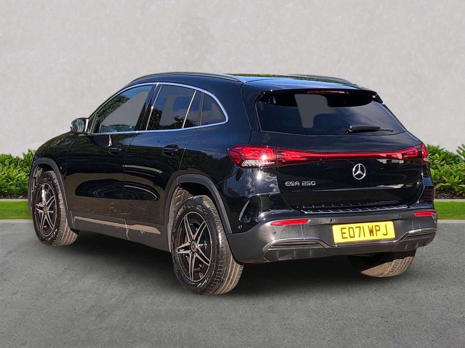 Used Mercedes-Benz EQA 2021 for sale - 77584645: Photo 2