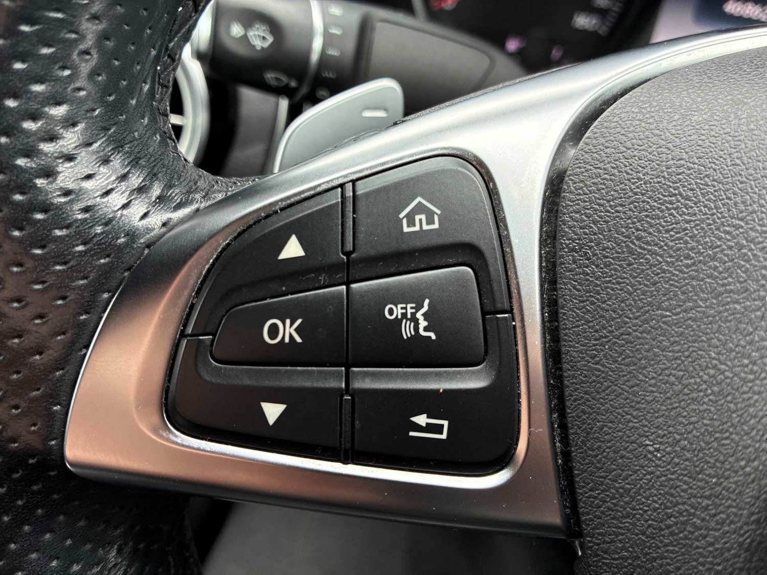 Used Mercedes-Benz GLC 2018 for sale - 78196152: Photo 22