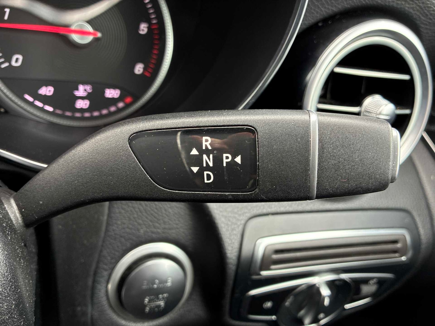 Used Mercedes-Benz GLC 2018 for sale - 78196152: Photo 28