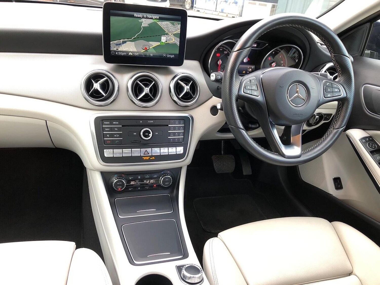 Used Mercedes-Benz GLA 2018 for sale - 76082523: Photo 13