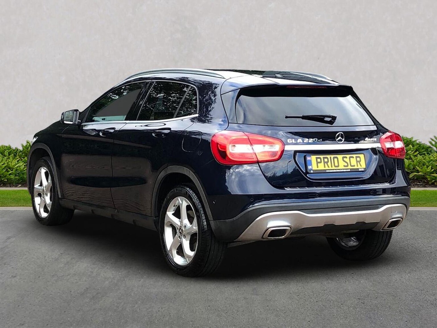 Used Mercedes-Benz GLA 2018 for sale - 76082523: Photo 2