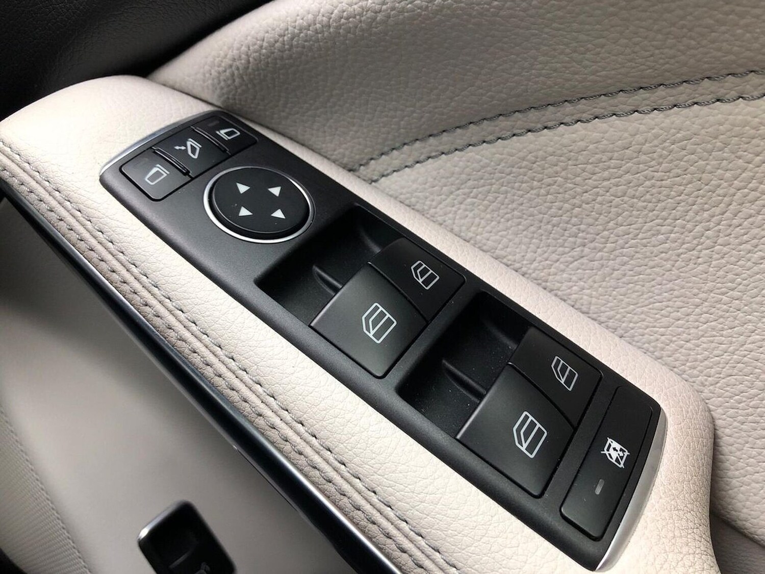 Used Mercedes-Benz GLA 2018 for sale - 76082523: Photo 21