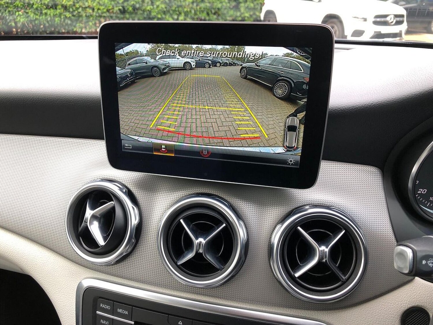 Used Mercedes-Benz GLA 2018 for sale - 76082523: Photo 23