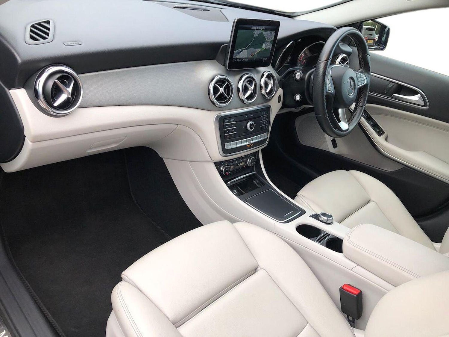 Used Mercedes-Benz GLA 2018 for sale - 76082523: Photo 7
