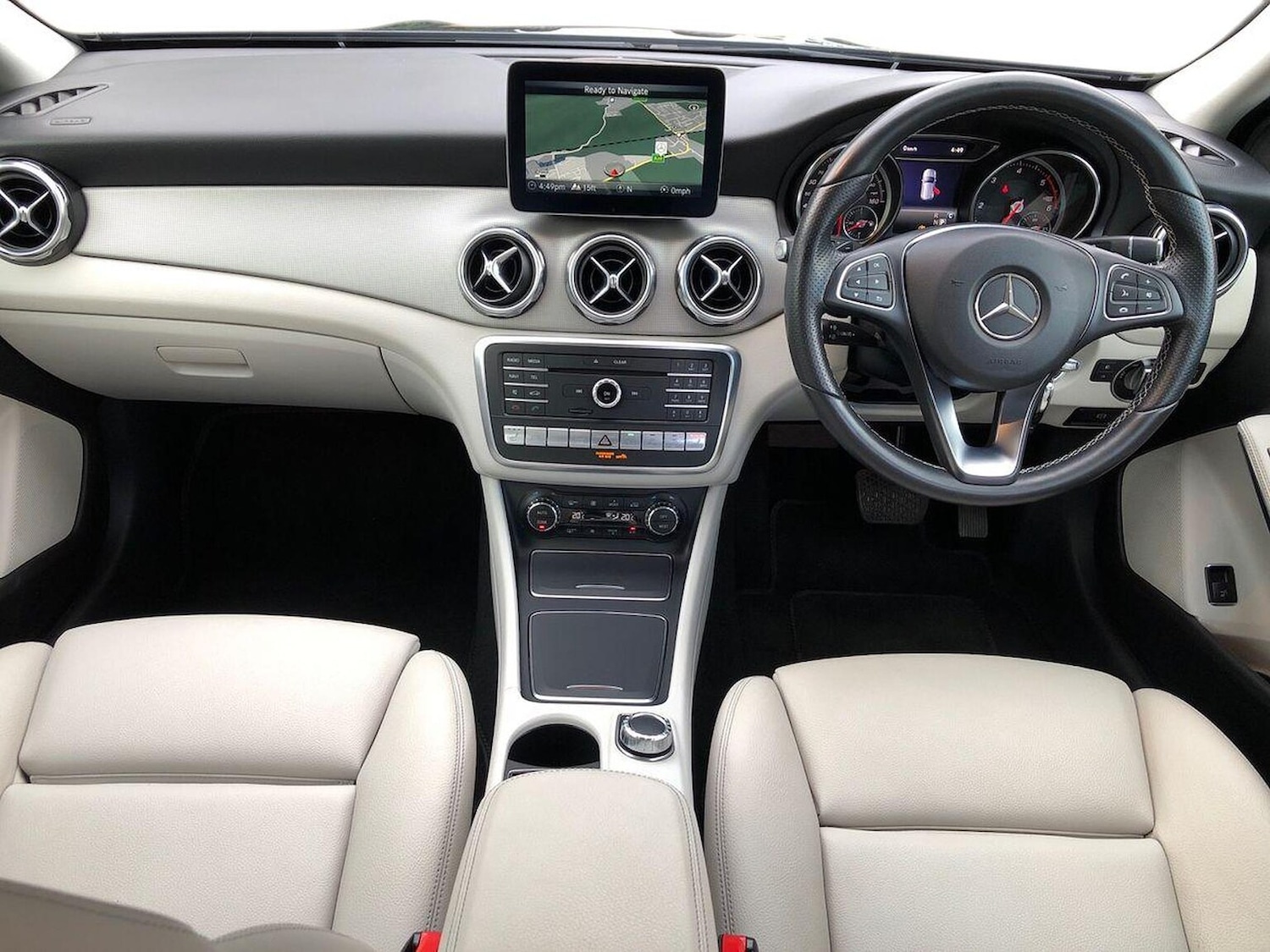 Used Mercedes-Benz GLA 2018 for sale - 76082523: Photo 8