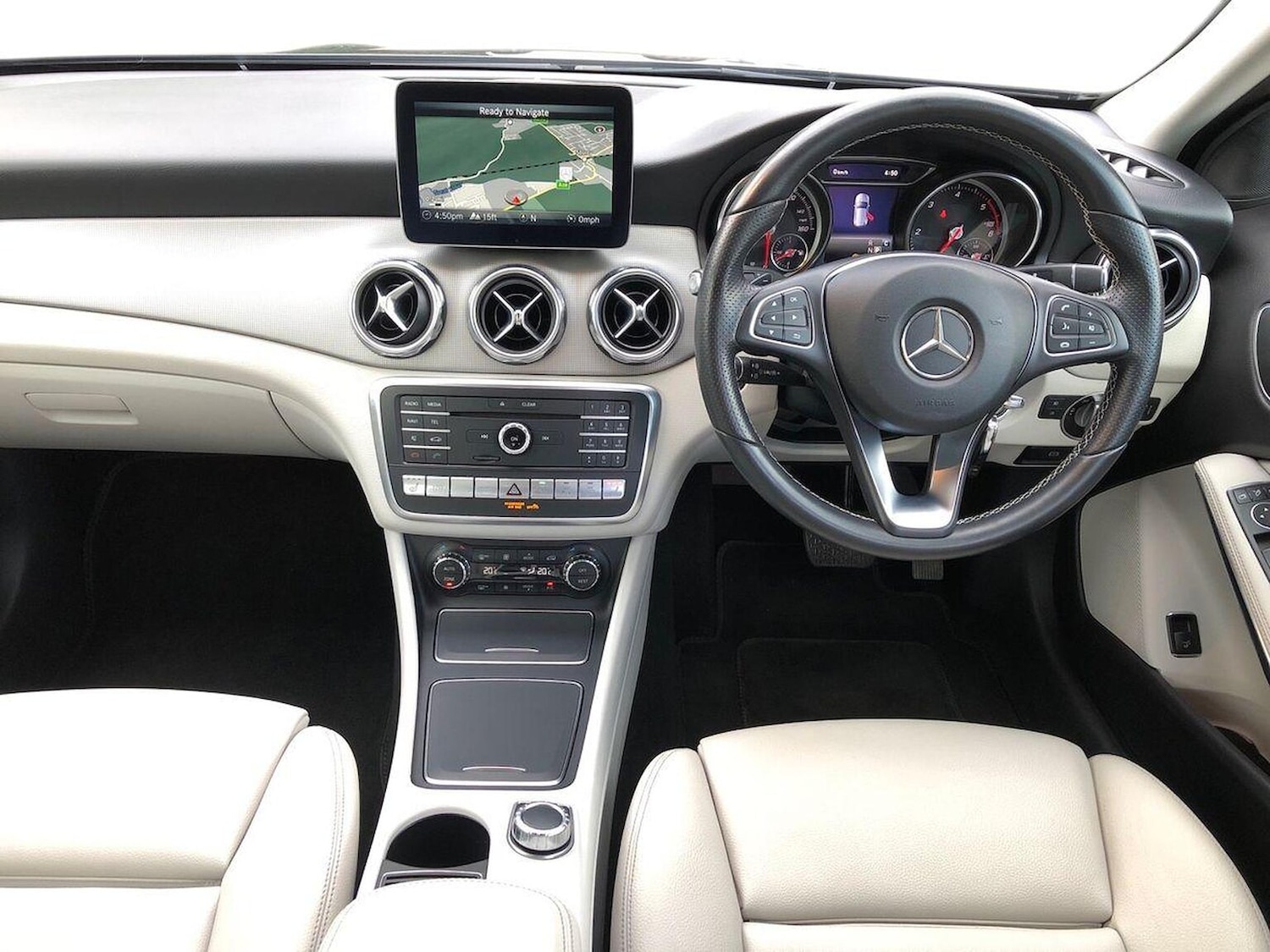 Used Mercedes-Benz GLA 2018 for sale - 76082523: Photo 9