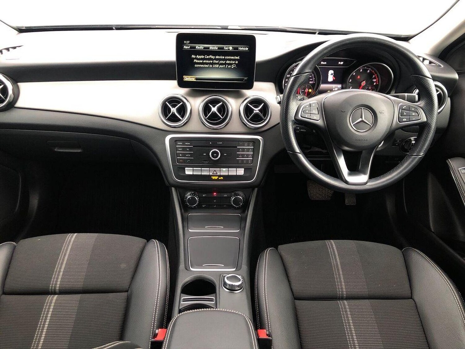 Used Mercedes-Benz GLA 2020 for sale - 76554216: Photo 8