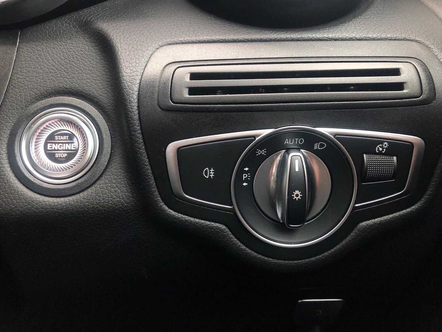 Used Mercedes-Benz GLC 2022 for sale - 76225106: Photo 22