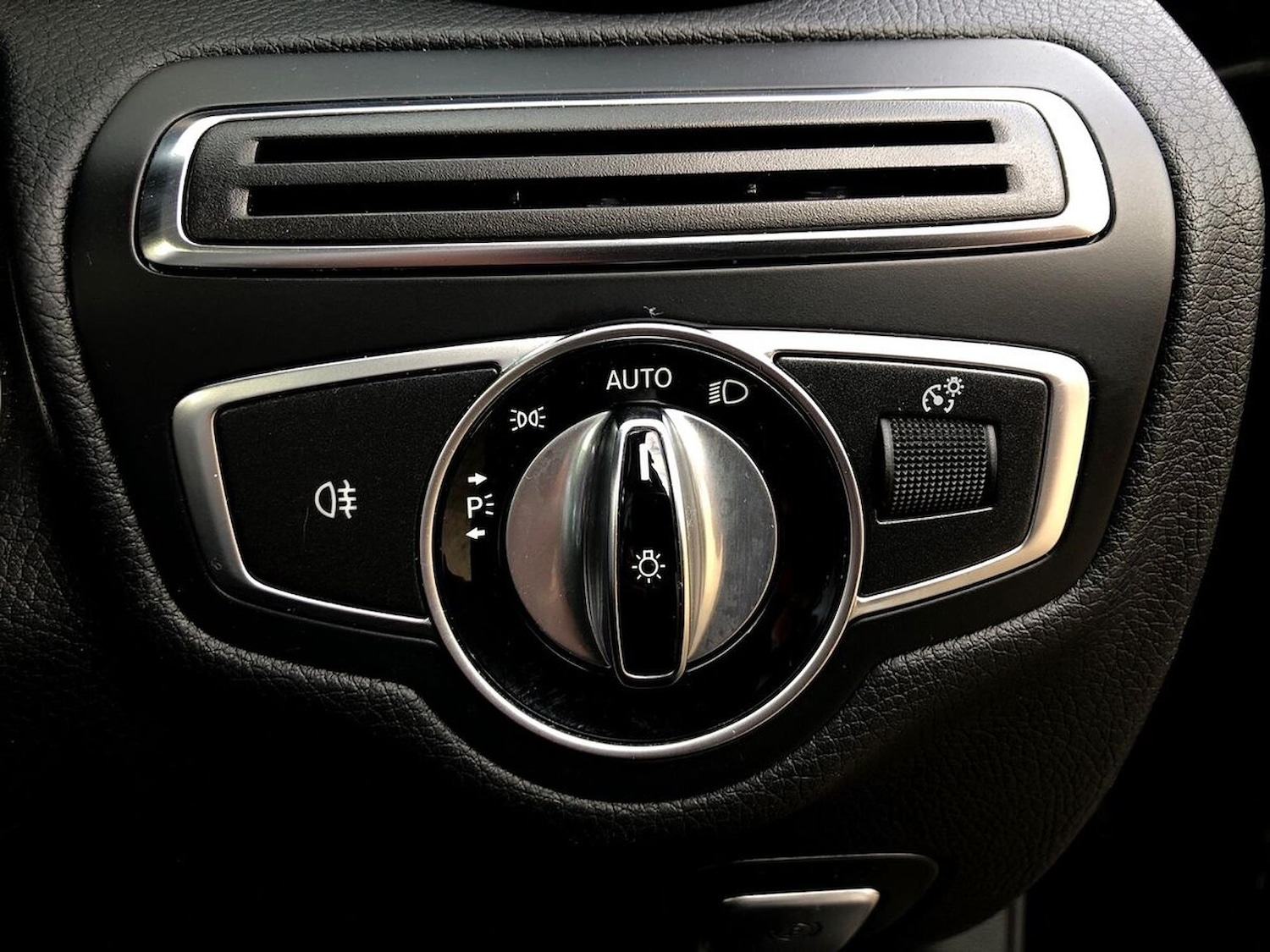 Used Mercedes-Benz C Class 2017 for sale - 76931653: Photo 22