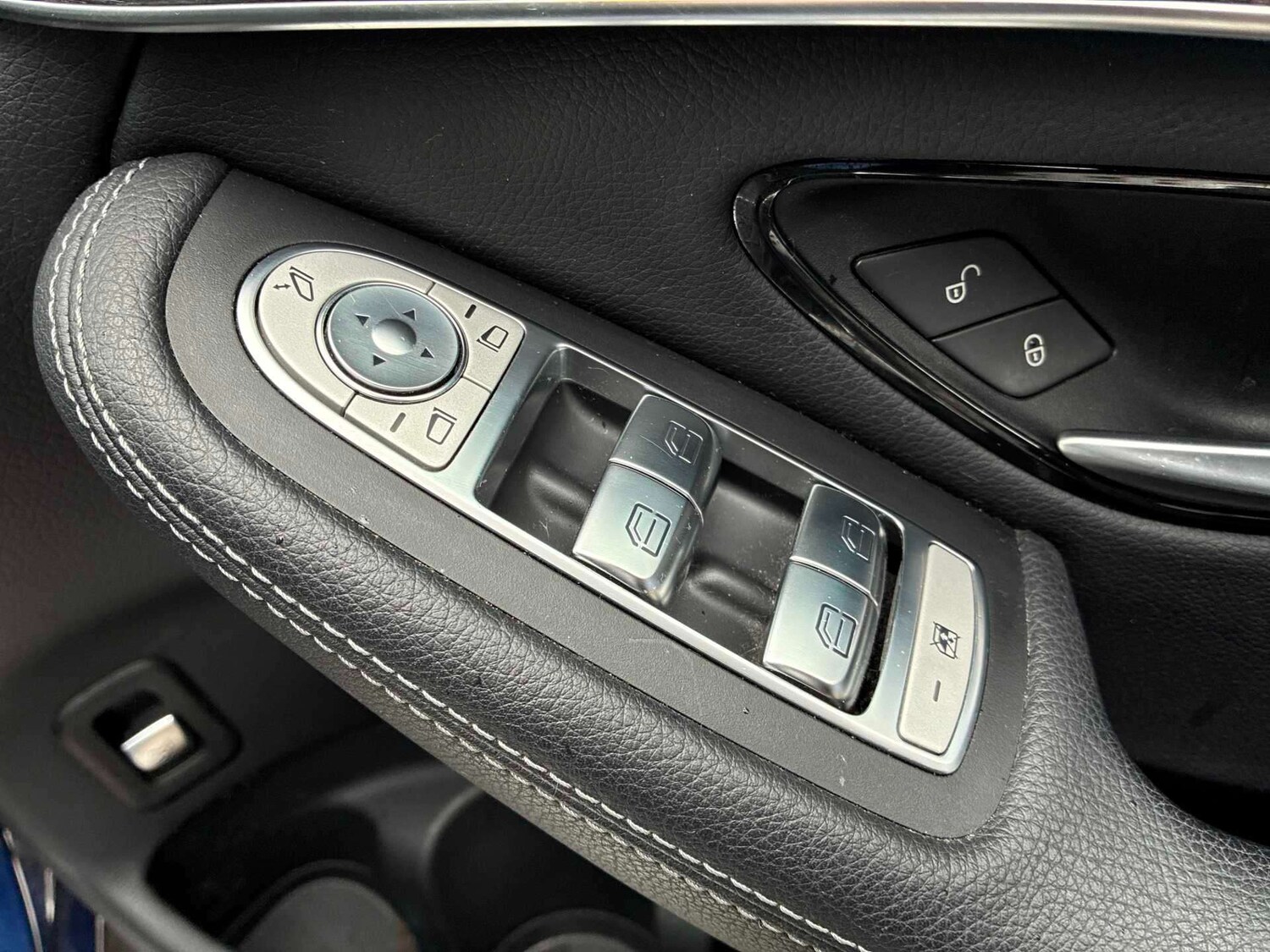 Used Mercedes-Benz GLC 2018 for sale - 78106341: Photo 13