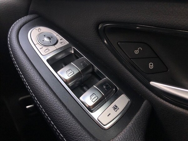 Used Mercedes-Benz GLC 2019 for sale - 76263234: Photo 21