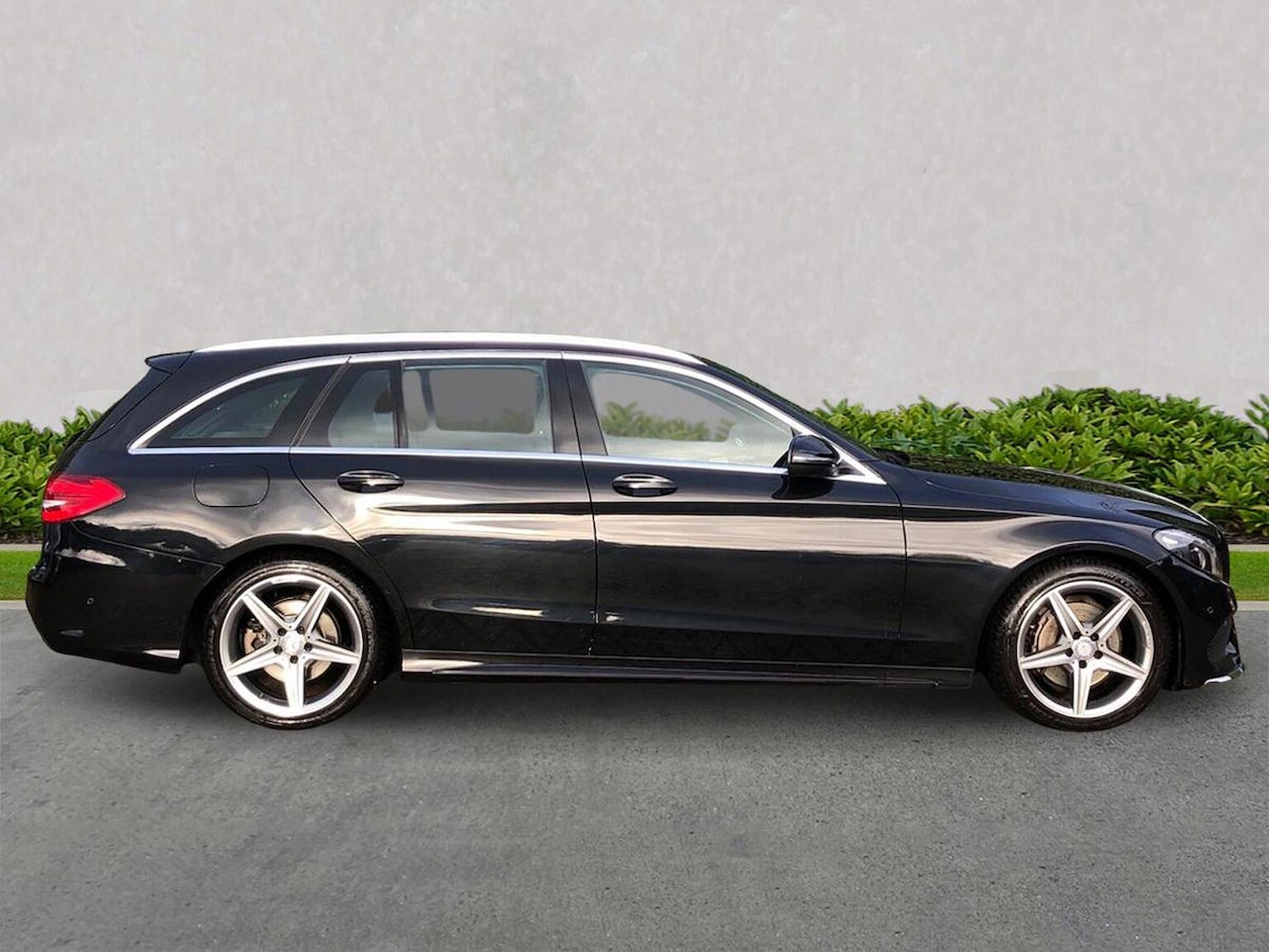 Used Mercedes-Benz C Class 2017 for sale - 76699430: Photo 3