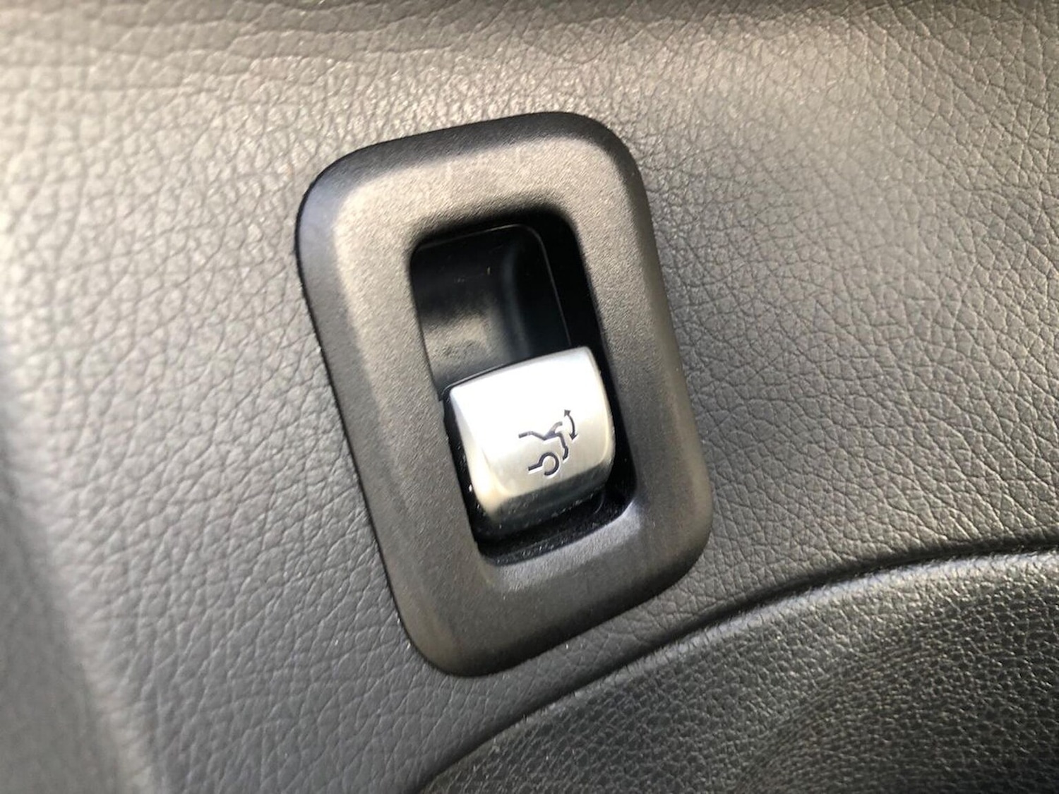 Used Mercedes-Benz C Class 2017 for sale - 76699430: Photo 39