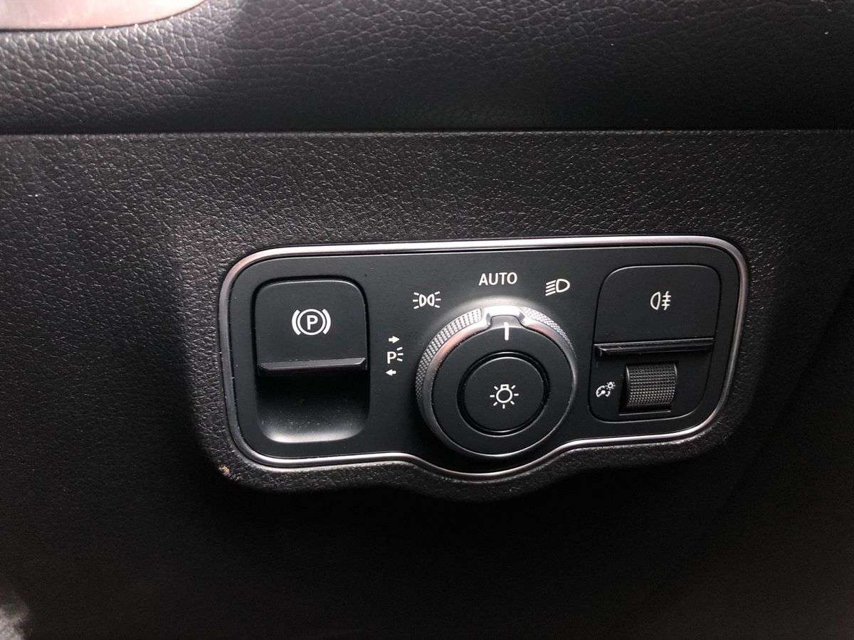 Used Mercedes-Benz GLB 2023 for sale - 78192088: Photo 21