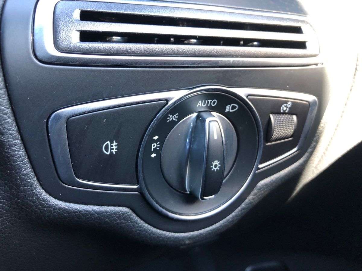 Used Mercedes-Benz C Class 2021 for sale - 78196080: Photo 22