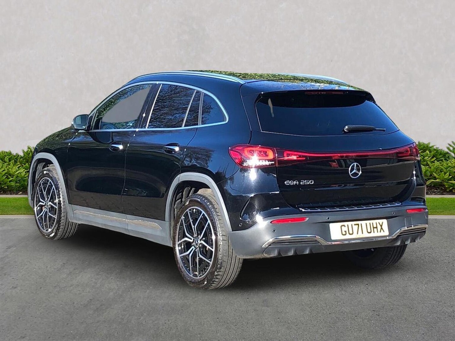 Used Mercedes-Benz EQA 2021 for sale - 76951183: Photo 2