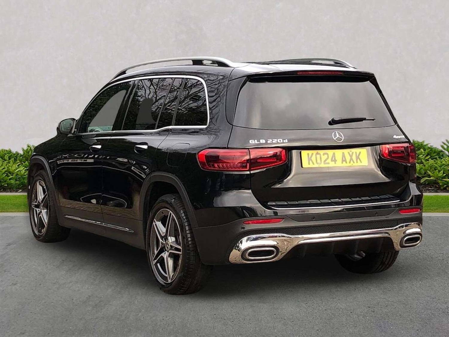 Used Mercedes-Benz GLB 2024 for sale - 77896241: Photo 2