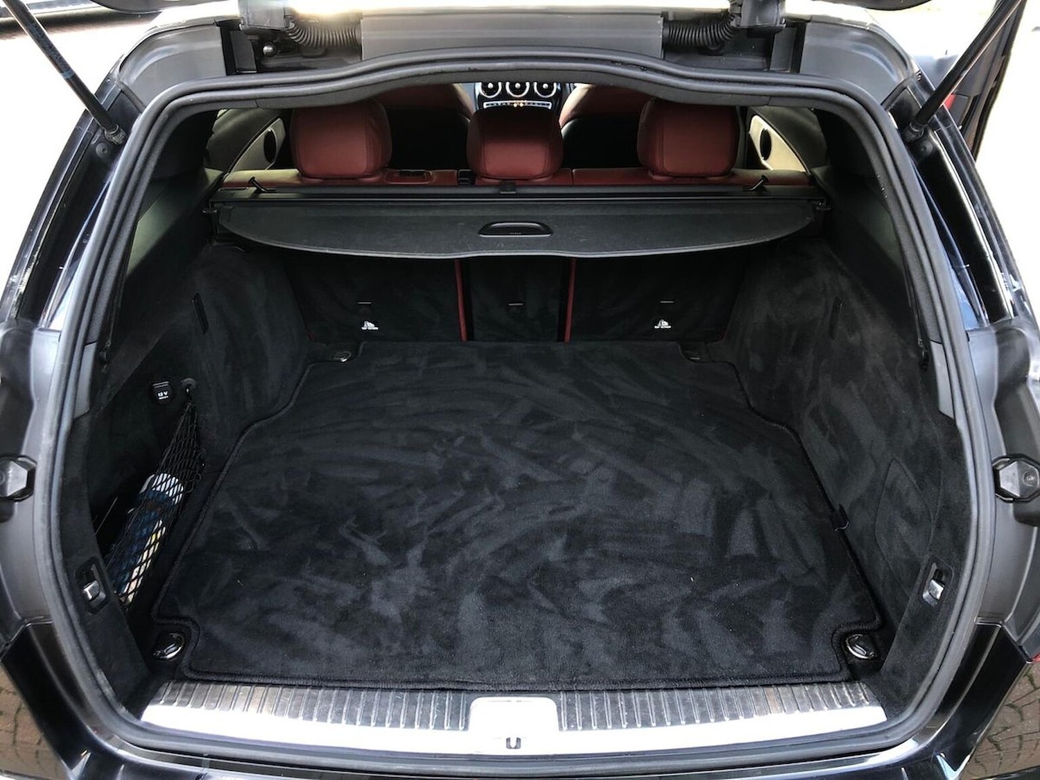 Used Mercedes-Benz C Class 2019 for sale - 76357851: Photo 17