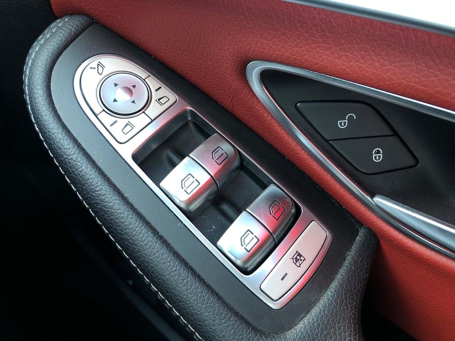 Used Mercedes-Benz C Class 2019 for sale - 76357851: Photo 21