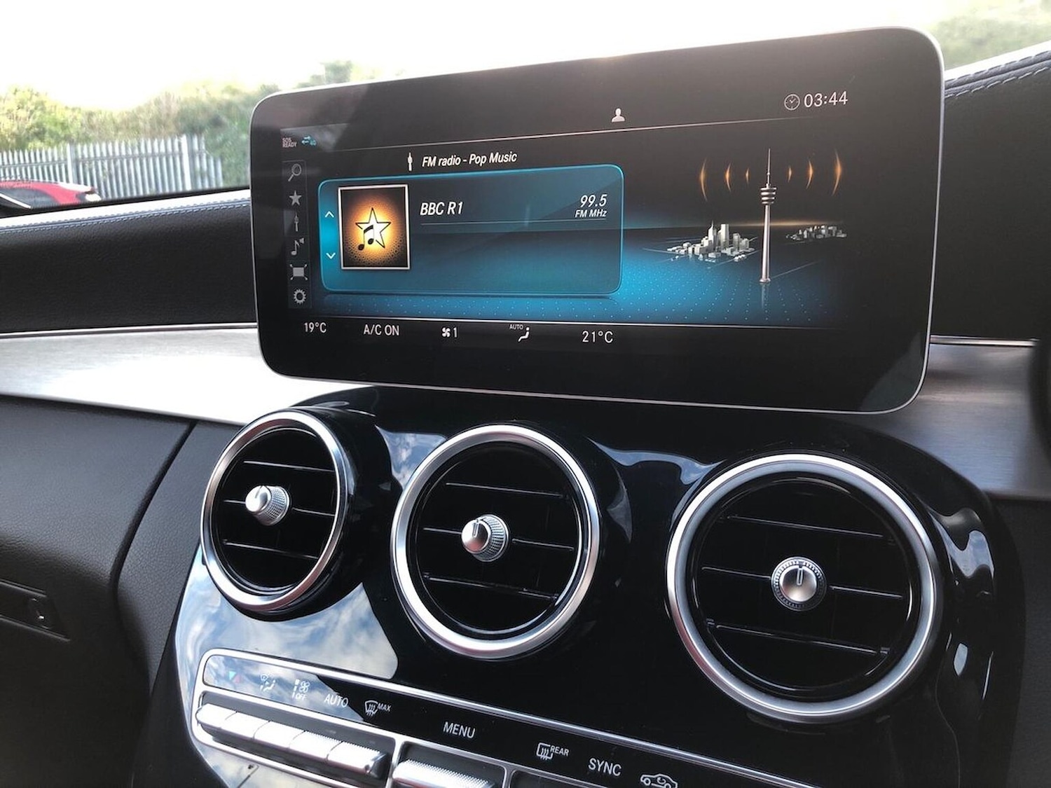 Used Mercedes-Benz C Class 2019 for sale - 76357851: Photo 25
