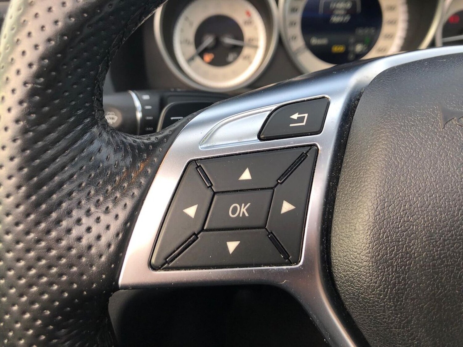 Used Mercedes-Benz E Class 2016 for sale - 76369172: Photo 26