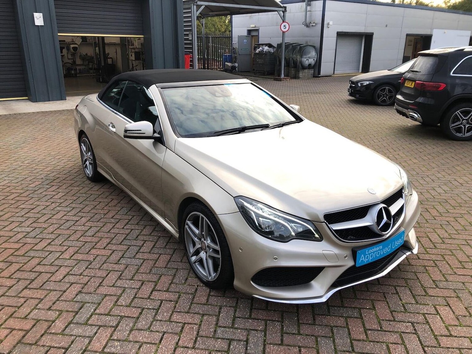 Used Mercedes-Benz E Class 2016 for sale - 76369172: Photo 39