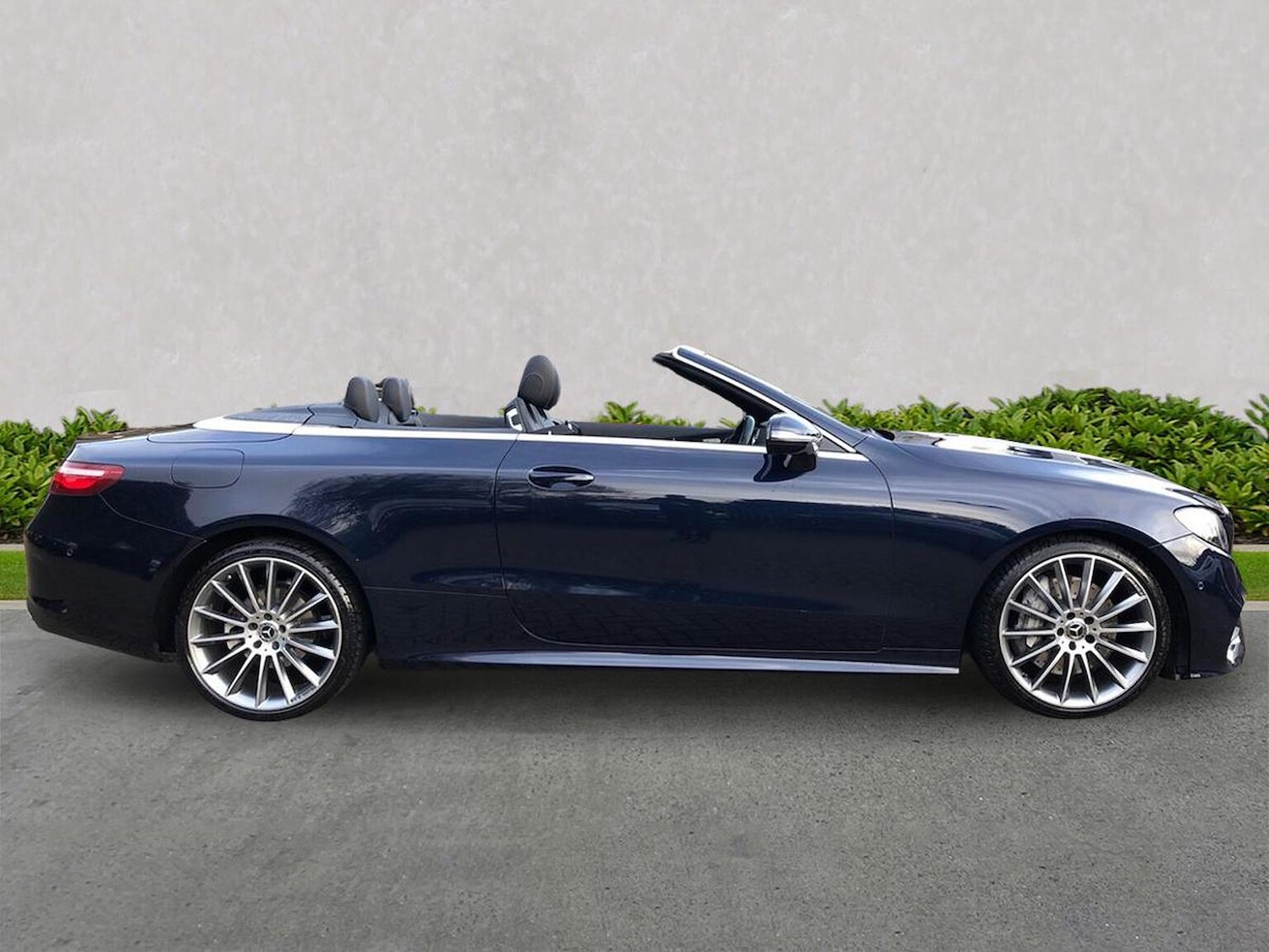 Used Mercedes-Benz E Class 2017 for sale - 76963548: Photo 3