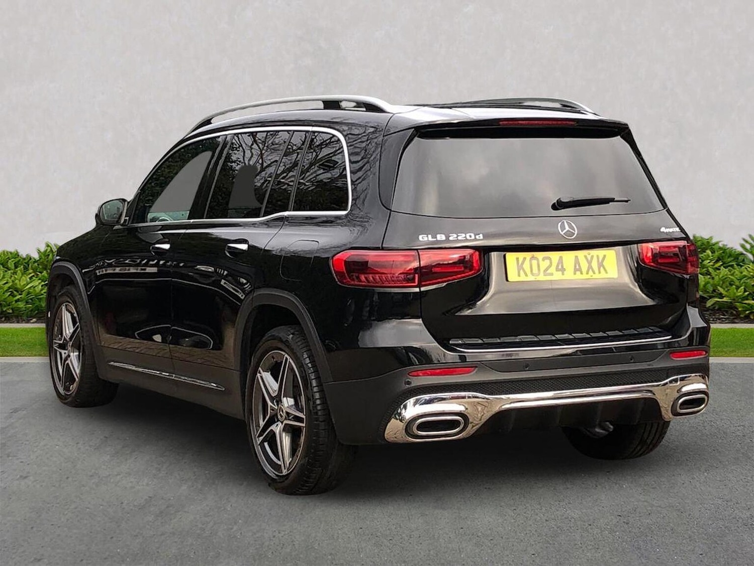 Used Mercedes-Benz GLB 2024 for sale - 76924555: Photo 2