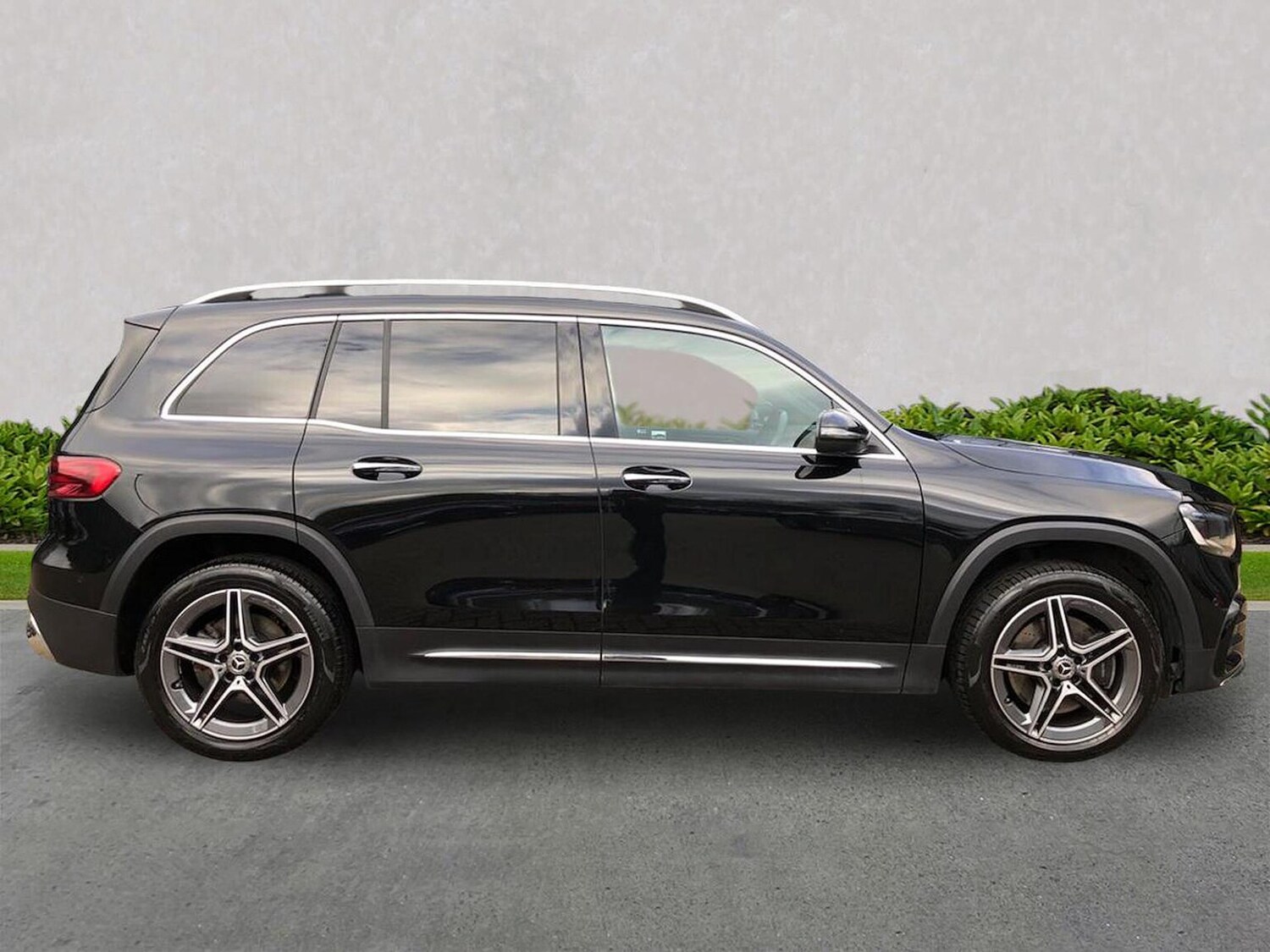 Used Mercedes-Benz GLB 2024 for sale - 76924555: Photo 3