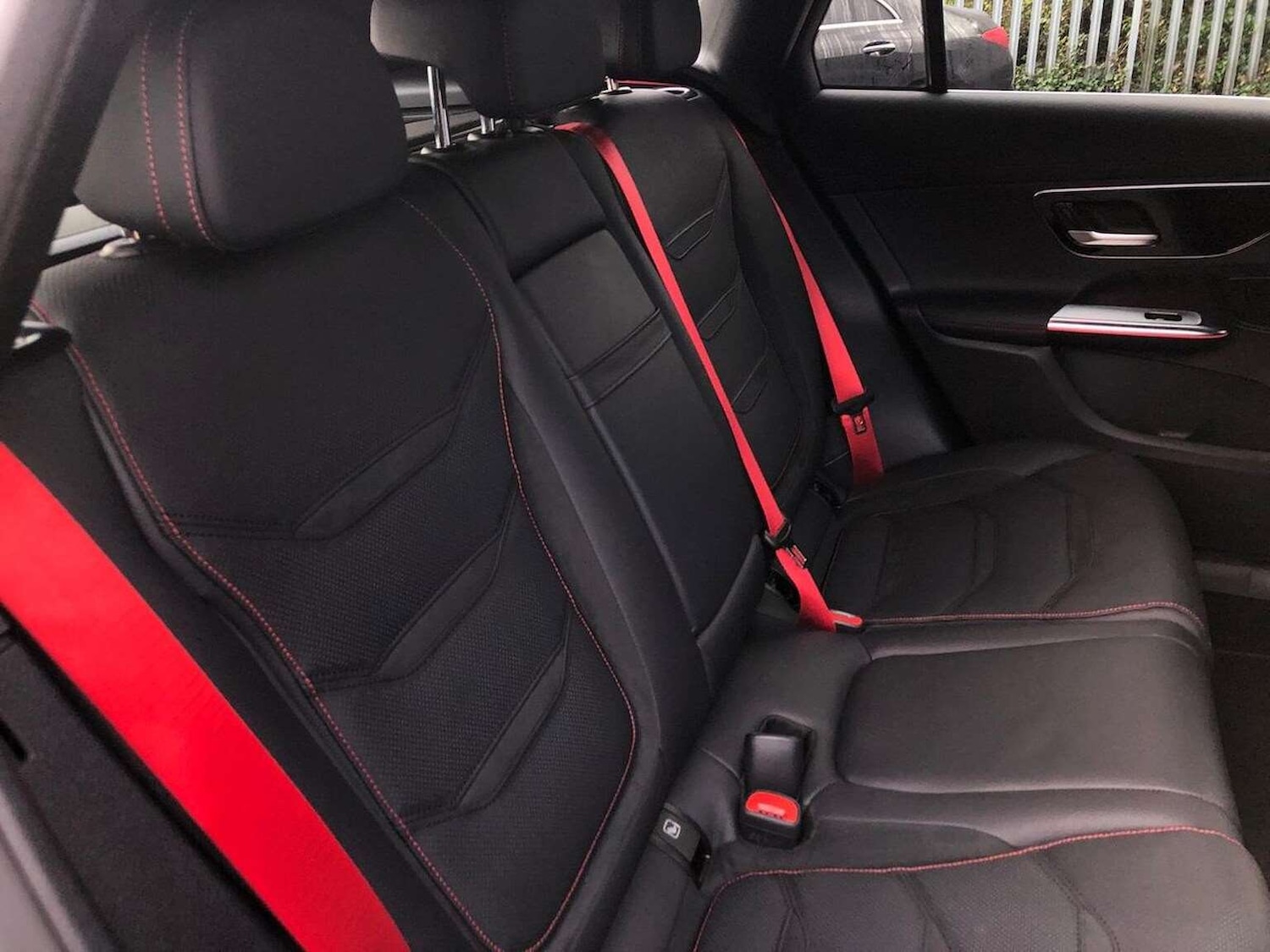 Used Mercedes-Benz GLC 2024 for sale - 77962332: Photo 16