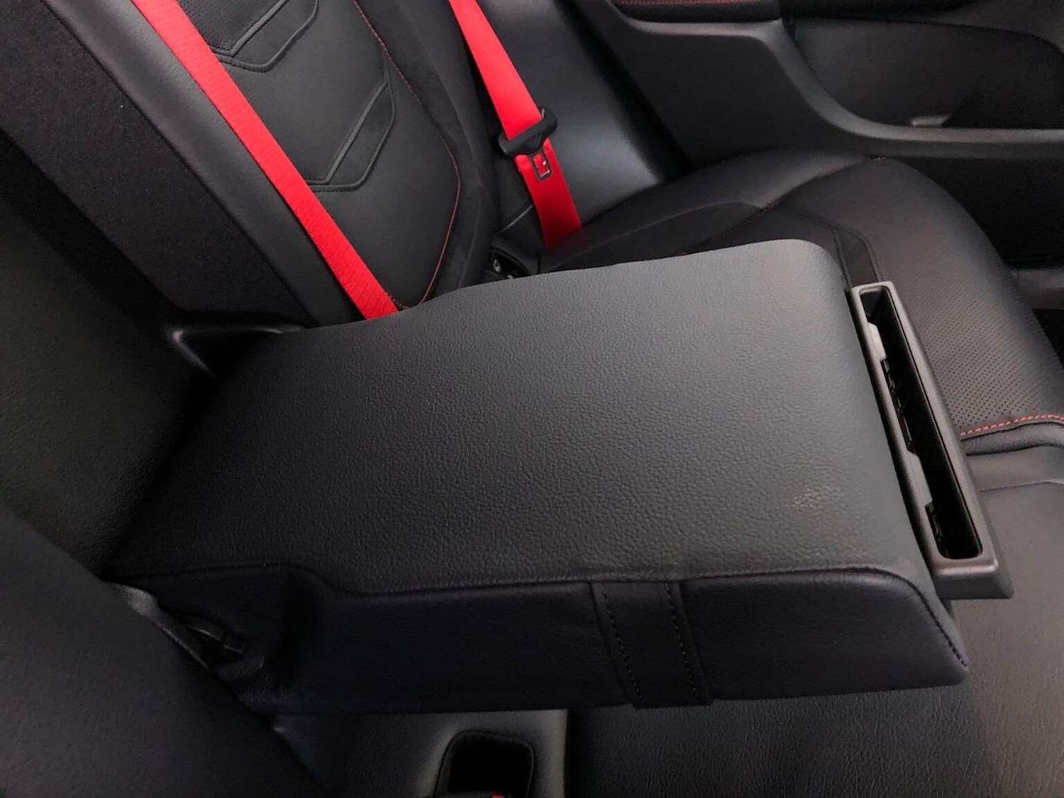 Used Mercedes-Benz GLC 2024 for sale - 77962332: Photo 39